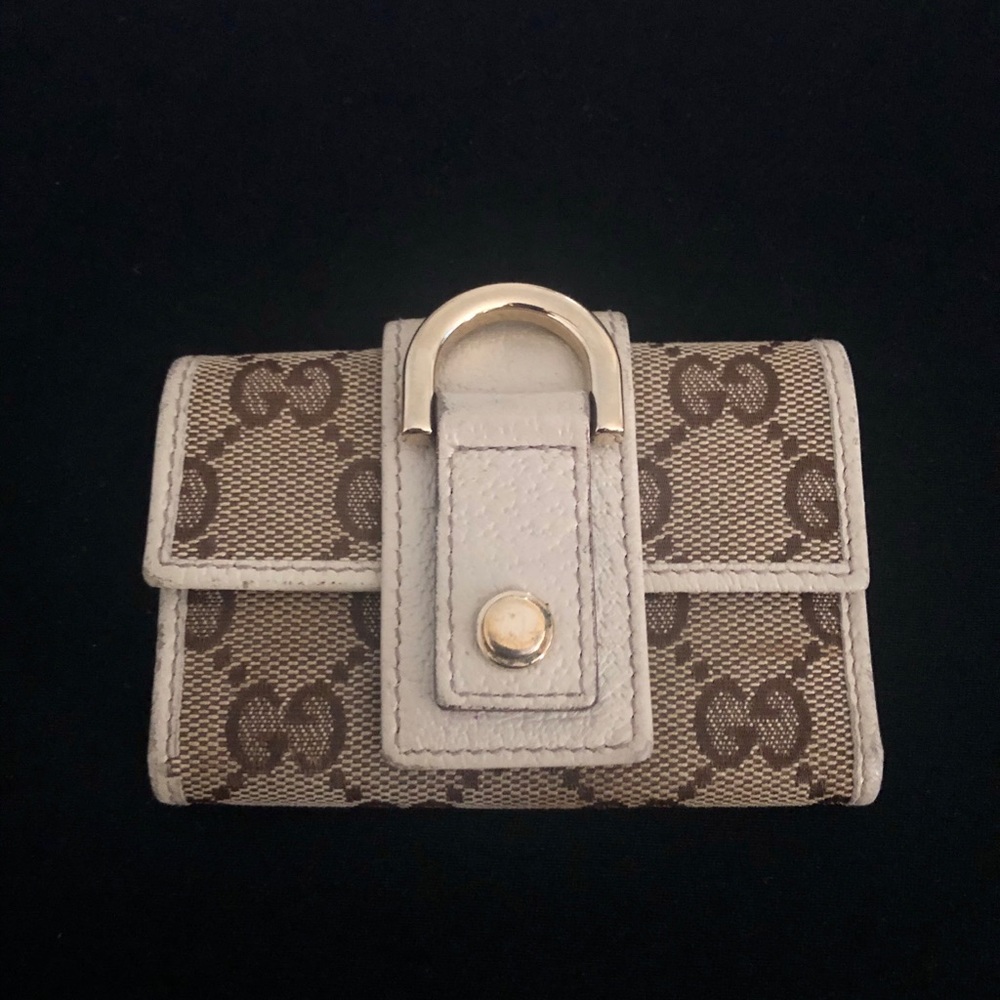 Vintage GUCCI Keyholder - Picture 2 of 5